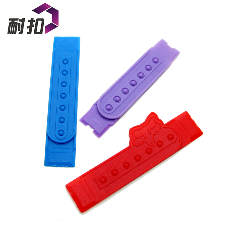 東莞廠家大量現(xiàn)貨直銷環(huán)保七孔搭扣 五孔帽扣 鉆石帽扣