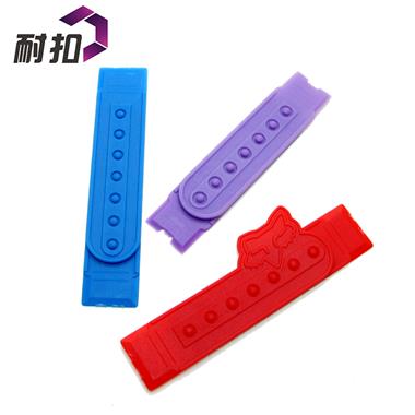 東莞廠家大量現(xiàn)貨直銷(xiāo)環(huán)保七孔搭扣 五孔帽扣  鉆石帽扣